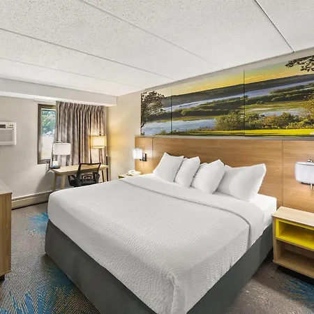Days Inn By Wyndham Winona-3